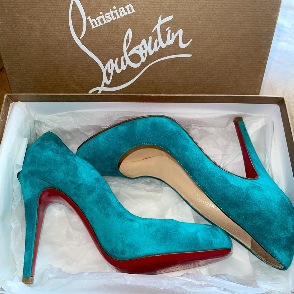 Beautiful teal suede Christian Louboutin’s!